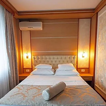 Cezar 4*