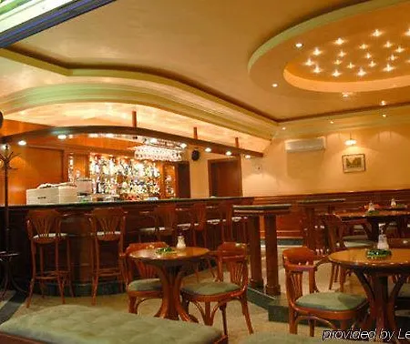 Hotel Cezar 4*
