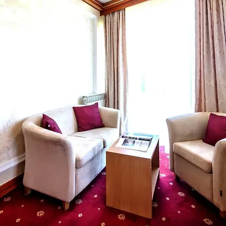 Hotel Cezar 4*
